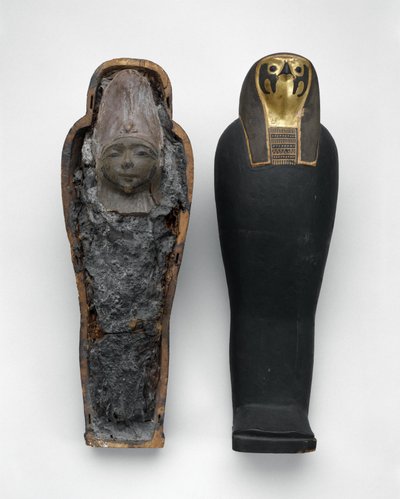 Falkeformet kiste med kornmumie, 332-30 f.Kr. (malet og forgyldt træ, korn, jord, linned og voks) af Egyptian Ptolemaic Period