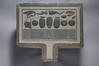 Offerbord (gråvægt) af Egyptian Ptolemaic Period