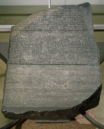 Rosettestenen, fra Fort St. Julien, El-Rashid (Rosetta) 196 f.Kr. (sten) (se også 2359) af Egyptian Ptolemaic Period