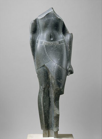 Torso af en ptolemæisk konge, indskrevet med kartoucher af en sen Ptolemæus, 80-30 f.Kr. (basalt) af Egyptian Ptolemaic Period