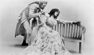 Julia Neilson og Fred Terry i The Scarlet Pimpernel, c1905. af Ellis and Walery
