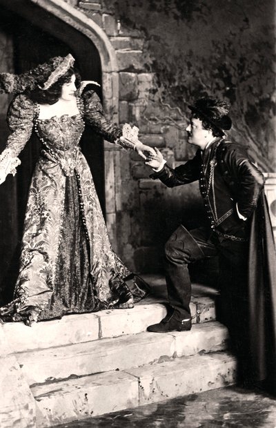Julia Neilson og Fred Terry i en scene fra Dorothy O The Hall, begyndelsen af det 20. århundrede. af Ellis and Walery