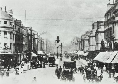 252-260 Regent Street, Westminster LB: ser mod nord til Oxford Circus, 1890 af English Photographer