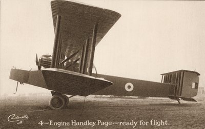 4-Motors Handley Page-fly, klar til flyvning (s/h-billede) af English Photographer