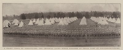 Et smart korps af irregulære, den kejserlige lyshest paraderede ved deres lejr i Pietermaritzburg af English Photographer