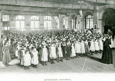 Eftermiddagssamling, ca. 1900 (s/h-foto) af English Photographer
