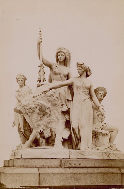 Albert Memorial, South Kensington, London af English Photographer