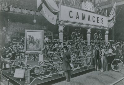Cykler i Gamages af English Photographer