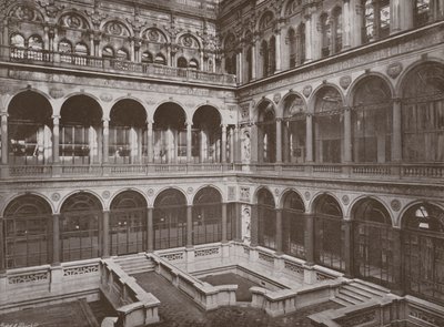 Central Court of the India Office af English Photographer