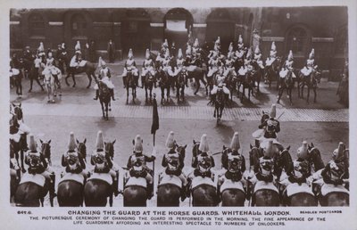 Changing the Guard, Horse Guards, Whitehall, London (s/h-billede) af English Photographer