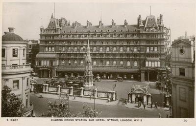 Charing Cross Station og Hotel, Strand, London af English Photographer