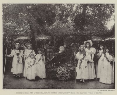 Børneblomsterfest i Royal Botanic Societys Gardens, Regents Park, Mrs Garfords Dream of Beauty af English Photographer