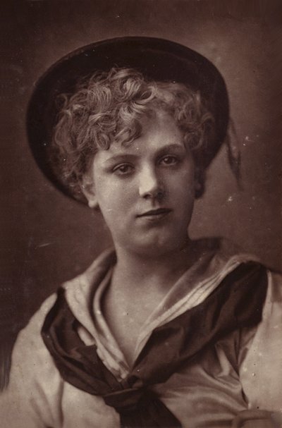 Edith Bland af English Photographer