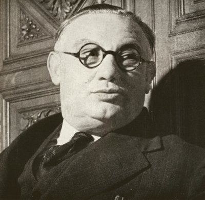Ernest Bevin, portræt, ca. 1940 (s/h foto) af English Photographer