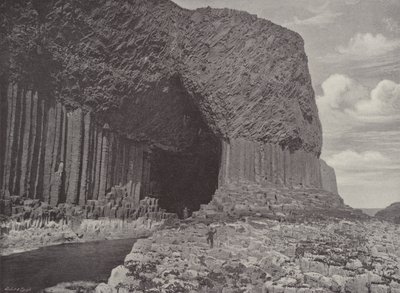 Fingals-hulen, Staffa af English Photographer