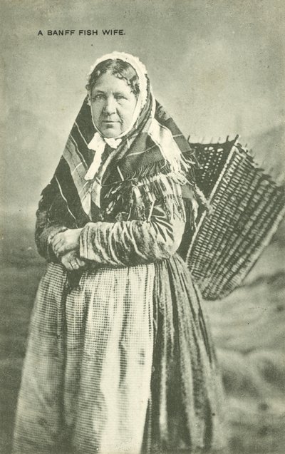 Fish Wife i Banff (farve litho) af English Photographer