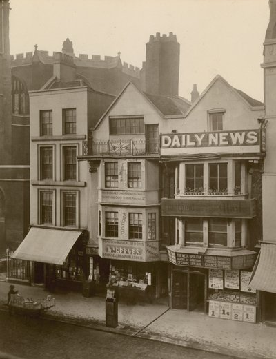 Fleet Street, London; nordsiden med 184-186 Fleet Street af English Photographer