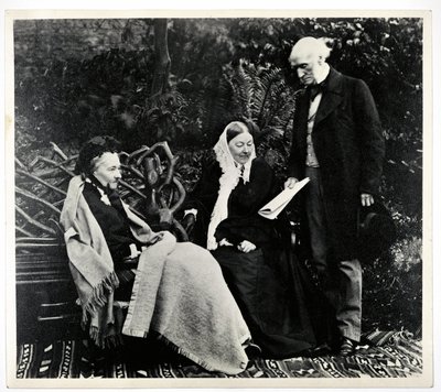 Florence Nightingale, Parthenope, Lady Verney og Sir Harry Verney i Claydon House af English Photographer