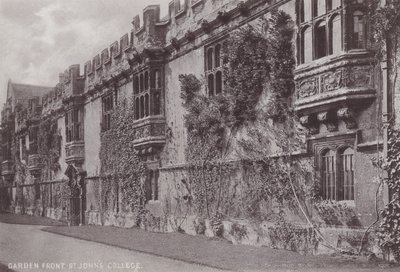 Garden Front St Johns College af English Photographer