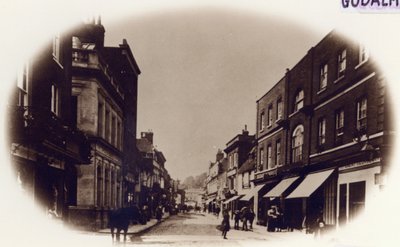 Godalming High Street, Surrey, ca. 1900 (sepiafoto) af English Photographer