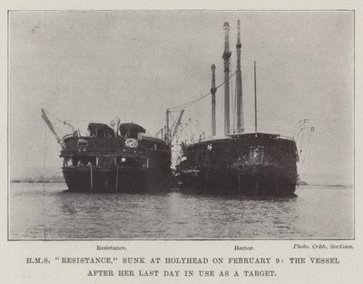 HMS Resistance, sænket ved Holyhead den 9. februar, fartøjet efter hendes sidste dag i brug som mål af English Photographer