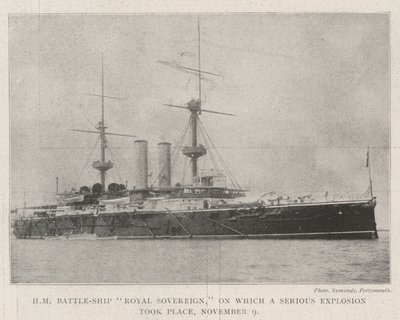 HM Battle-Ship Royal Sovereign, hvorpå en alvorlig eksplosion fandt sted, 9. november af English Photographer