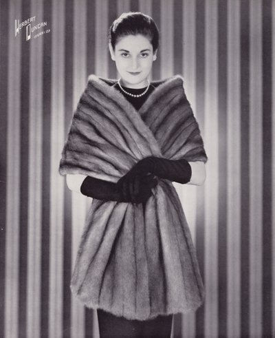 Herbert Duncan Pelse: Royal Pastel Mink (s/h foto) af English Photographer