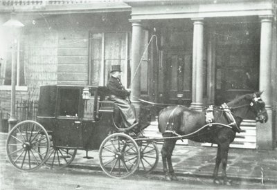 Hestetrukket førerhus, 1890 af English Photographer