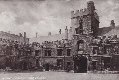 I Front Quadrangle, St Johns College af English Photographer