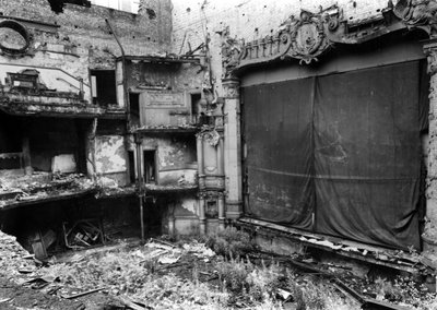 Det indre af Holborn Empire af English Photographer