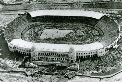 Invasion af stadion til den første Wembley Cup-finale, 1923 af English Photographer