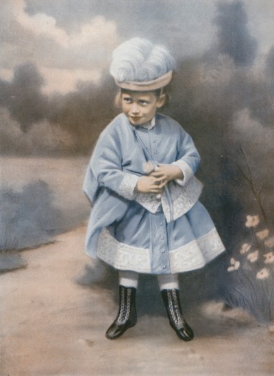 King George V as a young child, Sandringham, Norfolk, 1868dani af English Photographer
