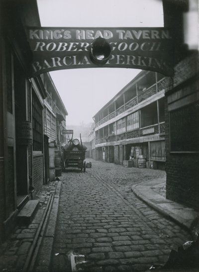 Kings Head, Southwark af English Photographer