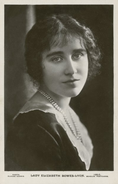 Lady Elizabeth Bowes-Lyon (s/h foto) af English Photographer