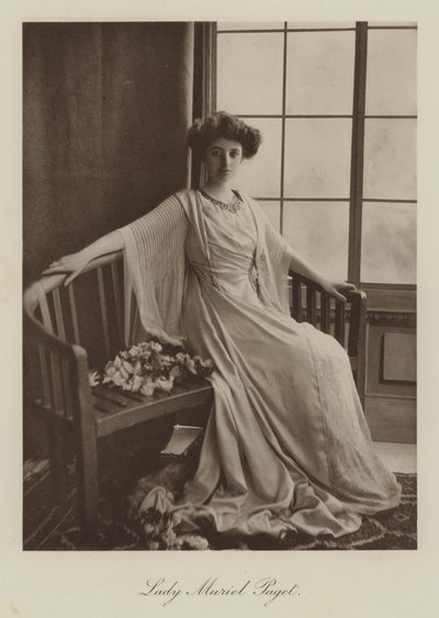 Lady Muriel Paget (s/h-foto) af English Photographer