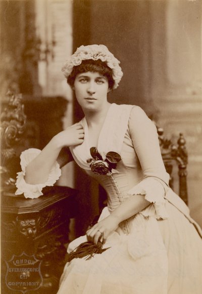 Lillie Langtry, skuespillerinde, fotografi i rollen som Miss Hardcastle af English Photographer