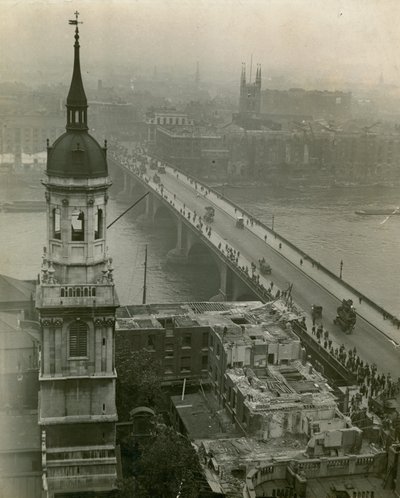 London Bridge, 18. august 1920 af English Photographer