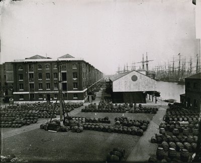 London Docks af English Photographer
