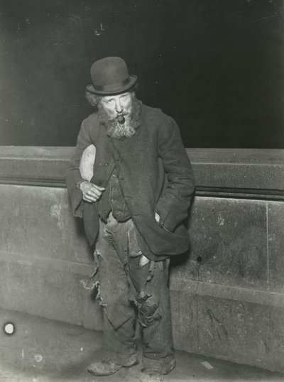 London, tramp med en pibe af English Photographer