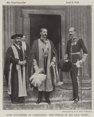 Lord Kitchener i Cambridge, Sirdaren i sine LLD-kåber af English Photographer
