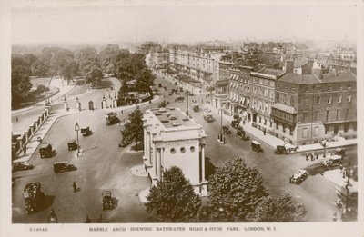 Marble Arch viser Bayswater Road og Hyde Park, London af English Photographer