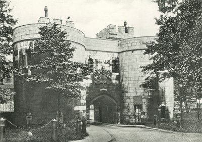 Middle Tower, Tower of London af English Photographer