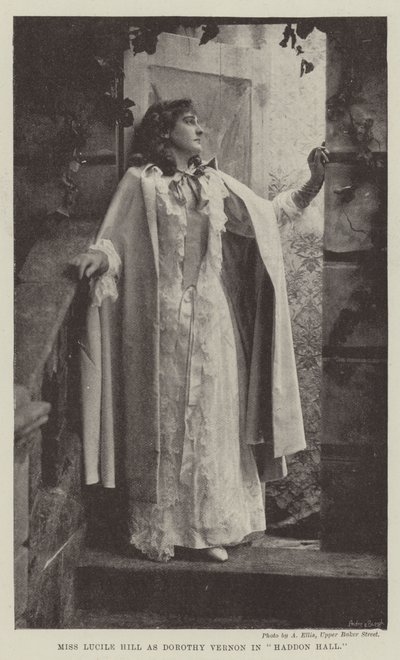 Miss Lucile Hill som Dorothy Vernon i Haddon Hall af English Photographer