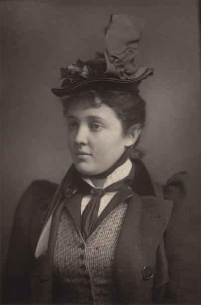 Miss Marion Lea af English Photographer