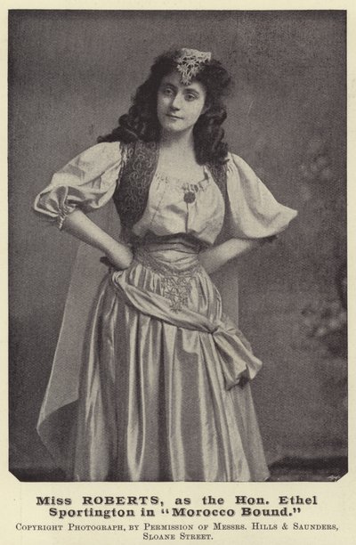 Miss Roberts, som den ærede Ethel Sportington i Marokko Bound af English Photographer