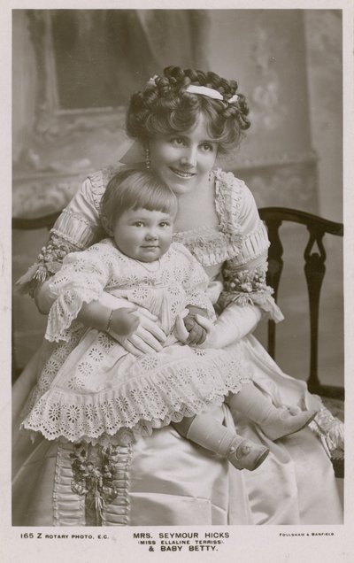 Fru Seymour Hicks og datter af English Photographer