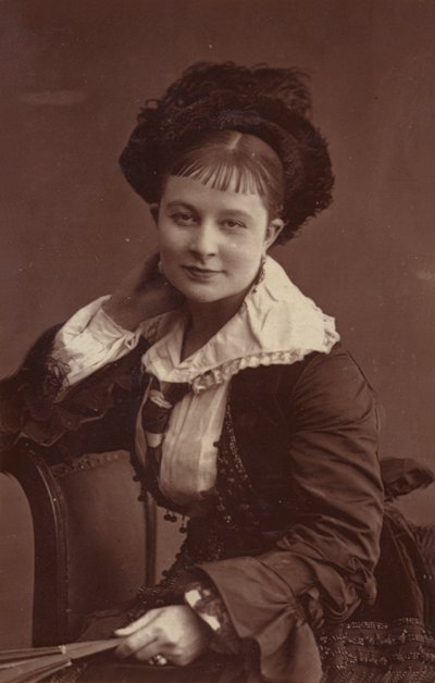 Nellie Power af English Photographer