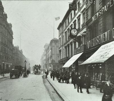 New Oxford Street: ser mod vest af Bloomsbury Way, 1890 af English Photographer