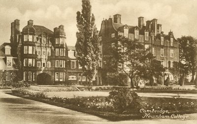 Newnham College, Cambridge (s/h-billede) af English Photographer