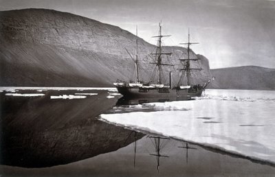 Nordpolen: Stoppet af isen ud for kappen Prescott - i "" Fortælling om en rejse til Polarsee under 1875-76", G.S. Nares, red. London af English Photographer